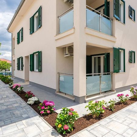 Divine Apartments Башка Экстерьер фото